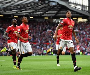 Showing soccer team Manchester United